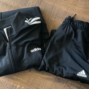 Men’s 2XL Adidas sweatsuit